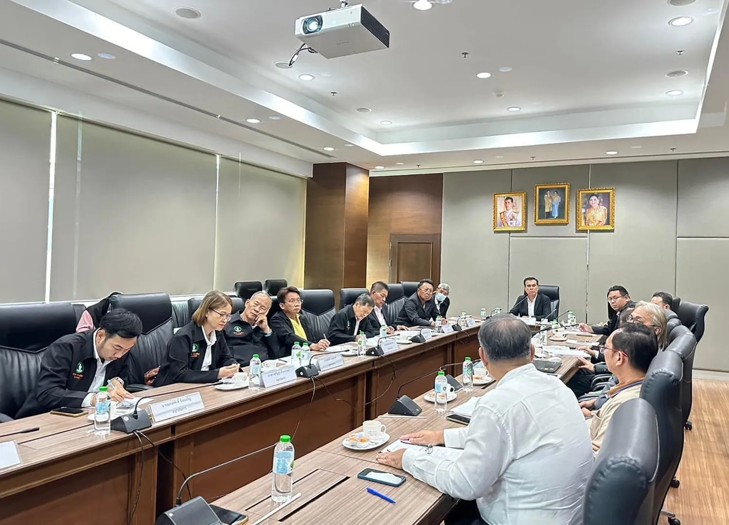 ผลักดันแก้ปัญหาถนนใน เขตบางแค